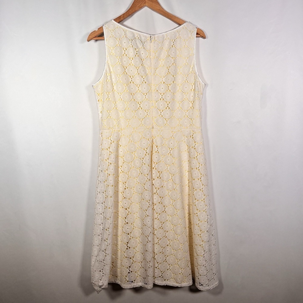 Evan Picone Black Label Dress Womens 12 Eyelette Crochet Overlay Event Guest - Picture 2 of 6